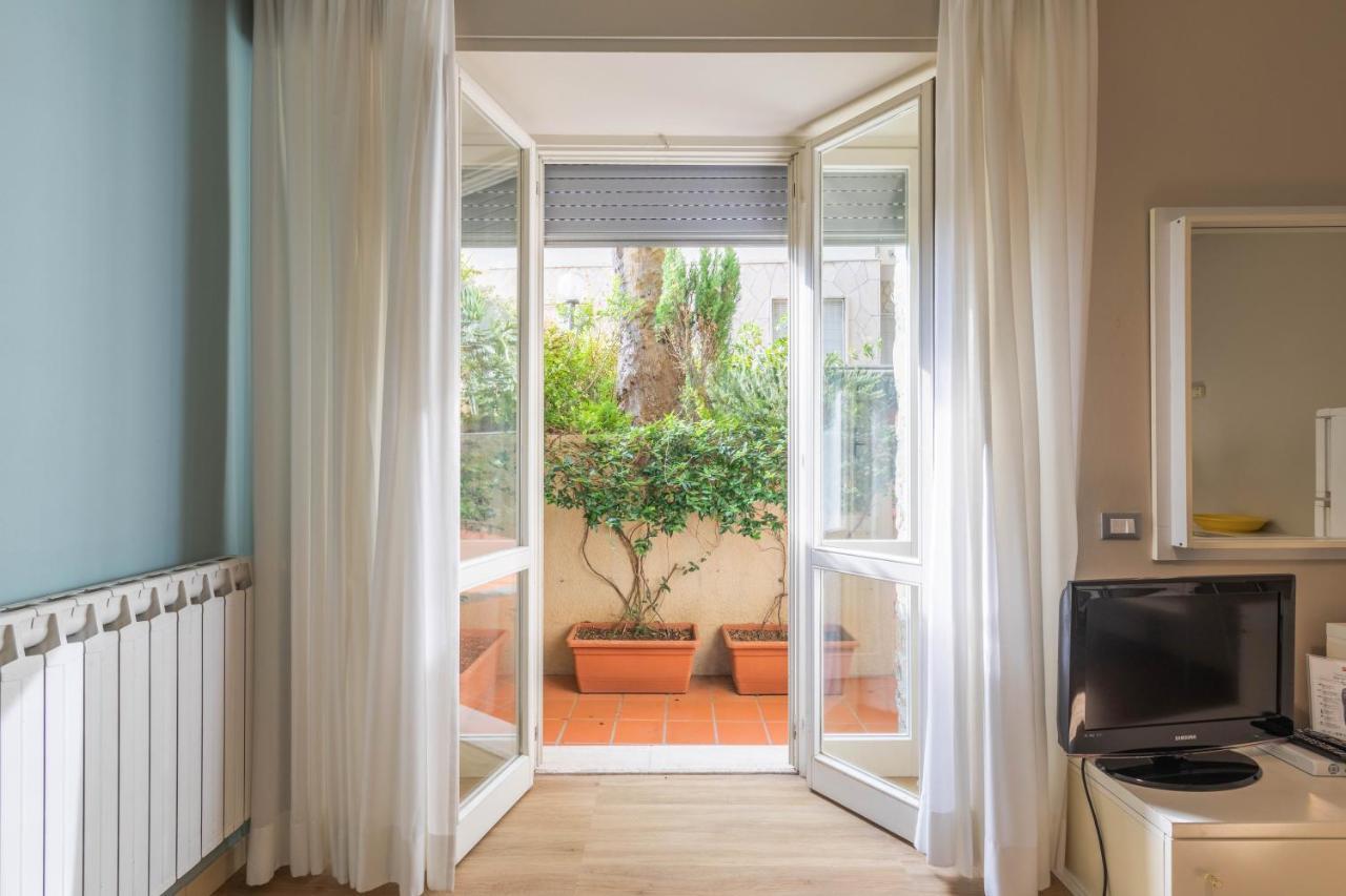 Sole Mare Alaxi Aparthotel