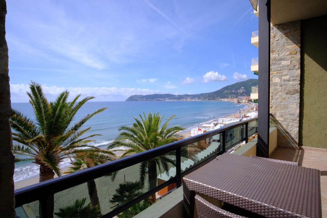 Sole Mare Alaxi * Alassio