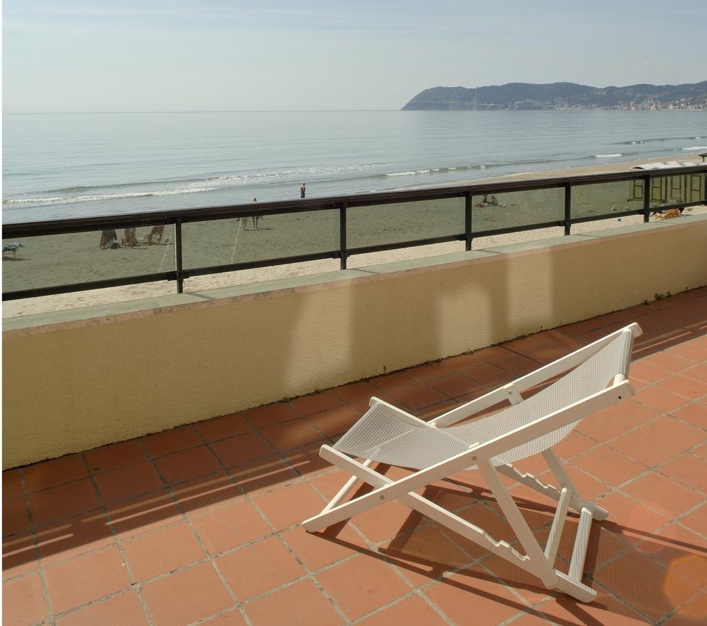 Sole Mare Alaxi